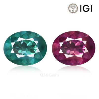 Natural Alexandrite Oval 0.54 ct / size 5.4x4.2x2.5 MM 