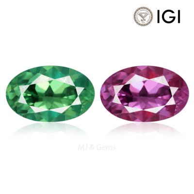 Natural Alexandrite Oval 0.91 ct / size 7.8x4.9x3 MM 