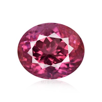 Natural Spinel Oval 2.49 ct / size 8.2x7x5.5 MM 