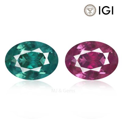 Natural Alexandrite Oval 0.42 ct / size 5.4x4x2.2 MM 