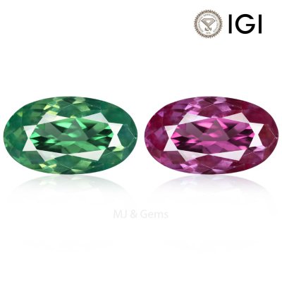 Natural Alexandrite Oval 0.72 ct / size 7.5x4.3x2.5 MM 