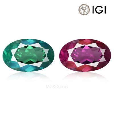 Natural Alexandrite Oval 0.61 ct / size 6.1x3.7x3.1 MM 