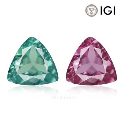 Natural Alexandrite Triangle 0.38 ct / size 4.7x4.7x2.3 MM